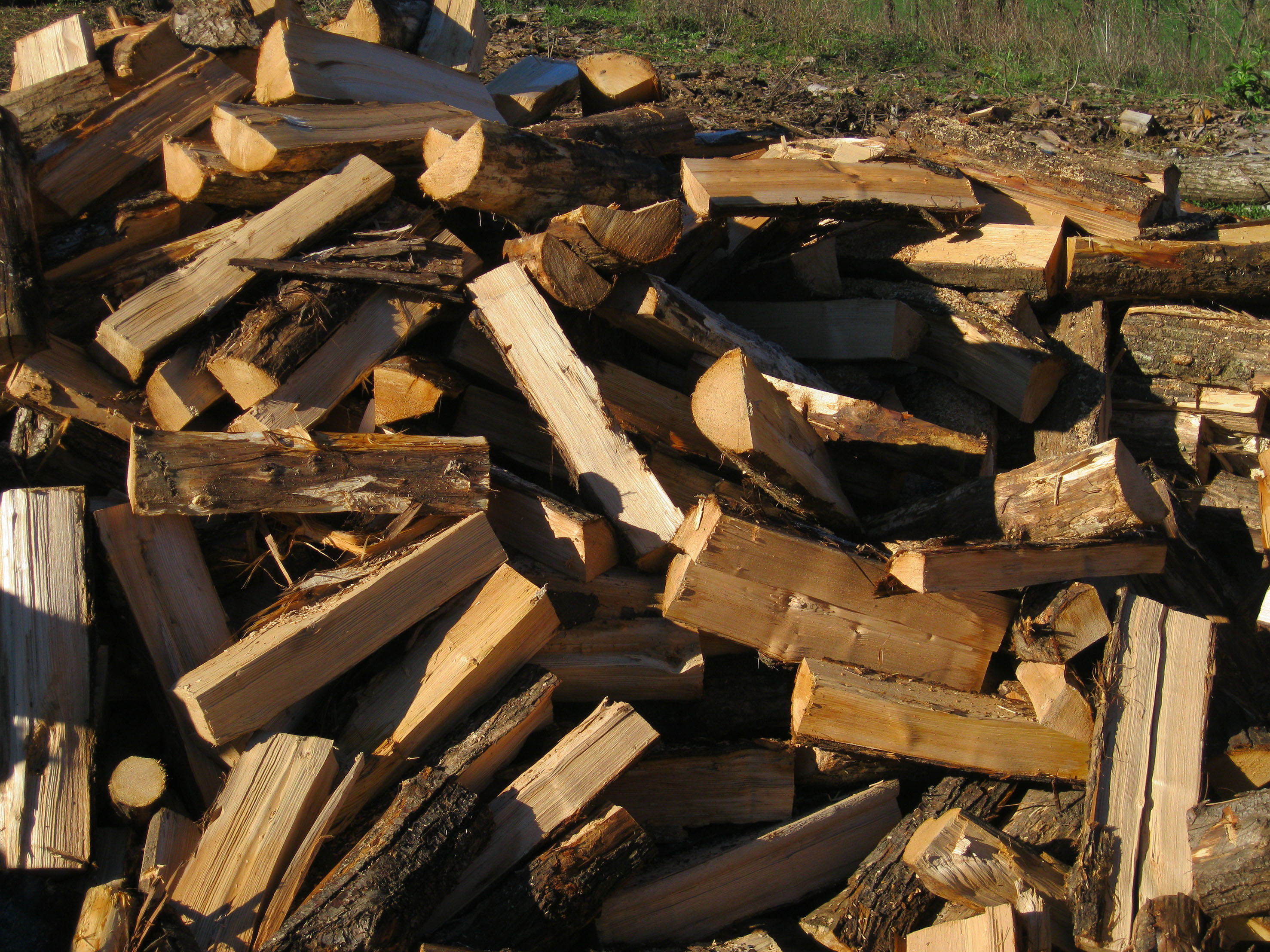 VIALA BOIS - Bois de chauffage - Chêne en 50 cm coupé et refendu